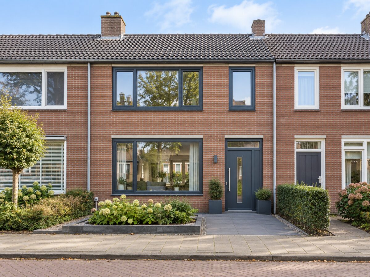 Woning met nieuwe PVC ramen en deuren